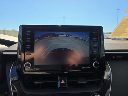 Used 2022 Toyota Corolla LE w/ LE Convenience Package image 13