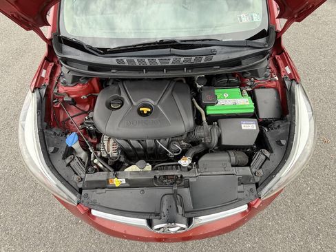 Used 2016 Hyundai Elantra SE image 22