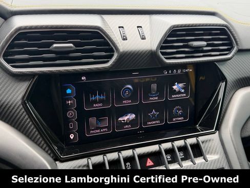 Used 2023 Lamborghini Urus Performante AWD/4WD image 33
