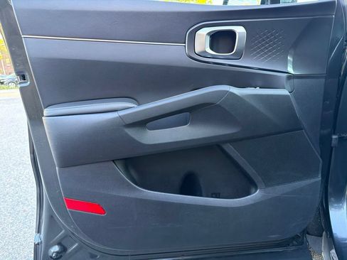 Certified 2025 Kia Sorento S AWD/4WD image 14