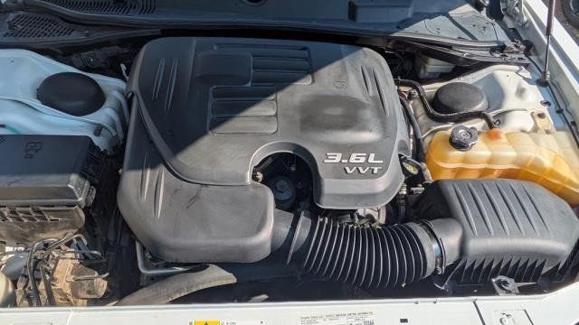 Used 2013 Dodge Challenger SXT RWD image 20