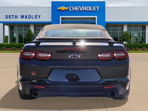 Used 2023 Chevrolet Camaro LT w/ Technology Package image 6