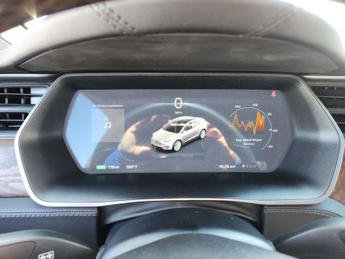 Used 2018 Tesla Model X 75D image 28