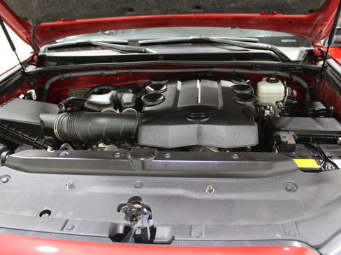 Used 2022 Toyota 4Runner Limited image 34