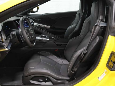 Used 2026 Chevrolet Corvette Z06 RWD image 5