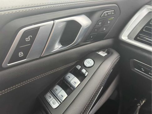 Used 2024 BMW X7 xDrive40i w/ Executive Package AWD/4WD image 13