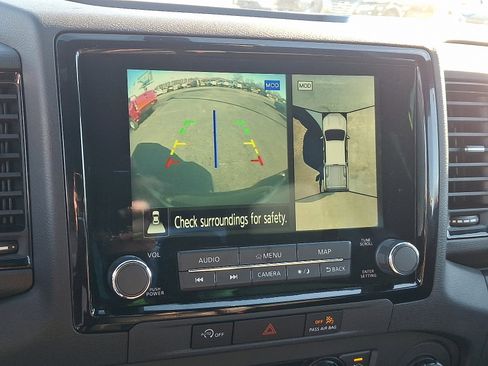 Used 2023 Nissan Frontier PRO-4X w/ Pro-4X Premium Package image 18