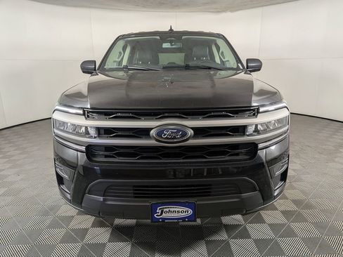 Used 2024 Ford Expedition Max XLT image 2