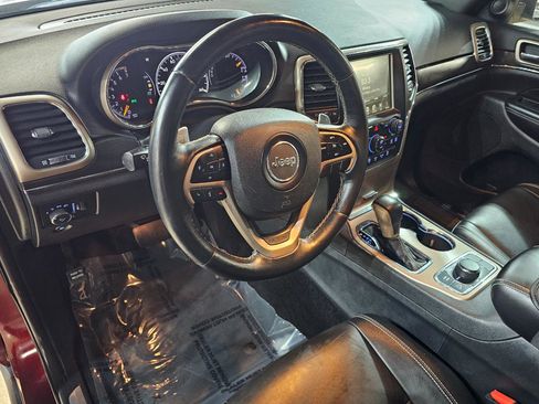 Used 2017 Jeep Grand Cherokee Limited AWD/4WD image 31