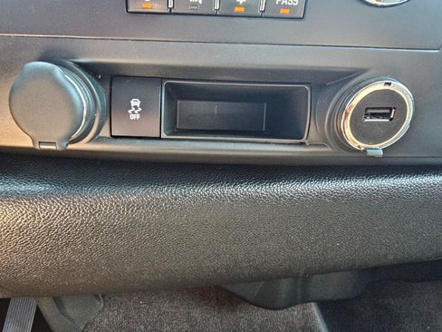 Used 2013 Chevrolet Silverado 1500 LT RWD image 40