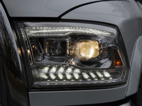 Used 2018 RAM 2500 Laramie w/ Snow Chief Group image 8