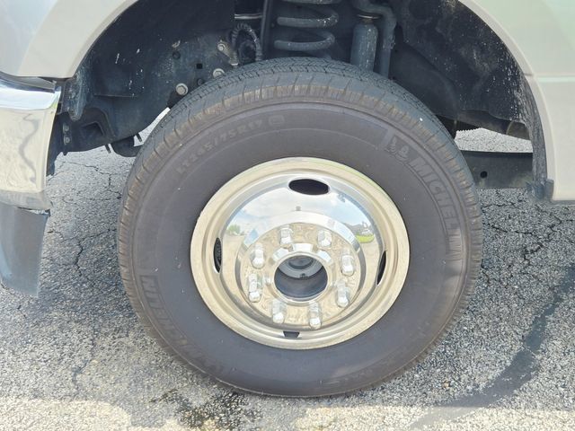 Used 2021 Ford F350 XL w/ STX Appearance Package AWD/4WD image 33
