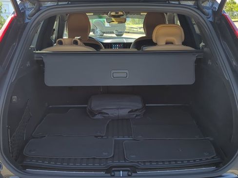 Used 2024 Volvo XC60 T8 Ultimate w/ Protection Package Premier image 6