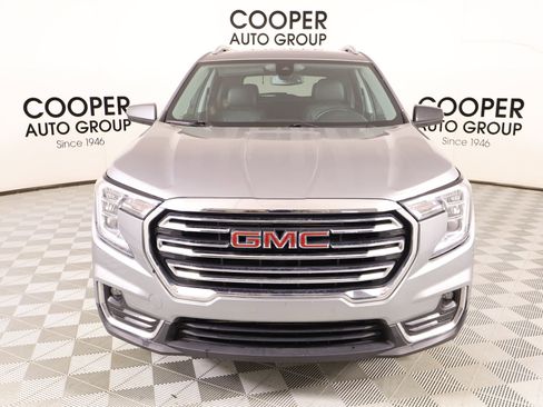 Used 2024 GMC Terrain SLT image 9