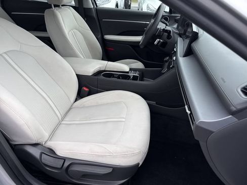 Used 2025 Hyundai Sonata SEL FWD image 33