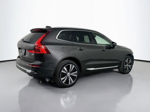 Certified 2023 Volvo XC60 B5 Plus image 6