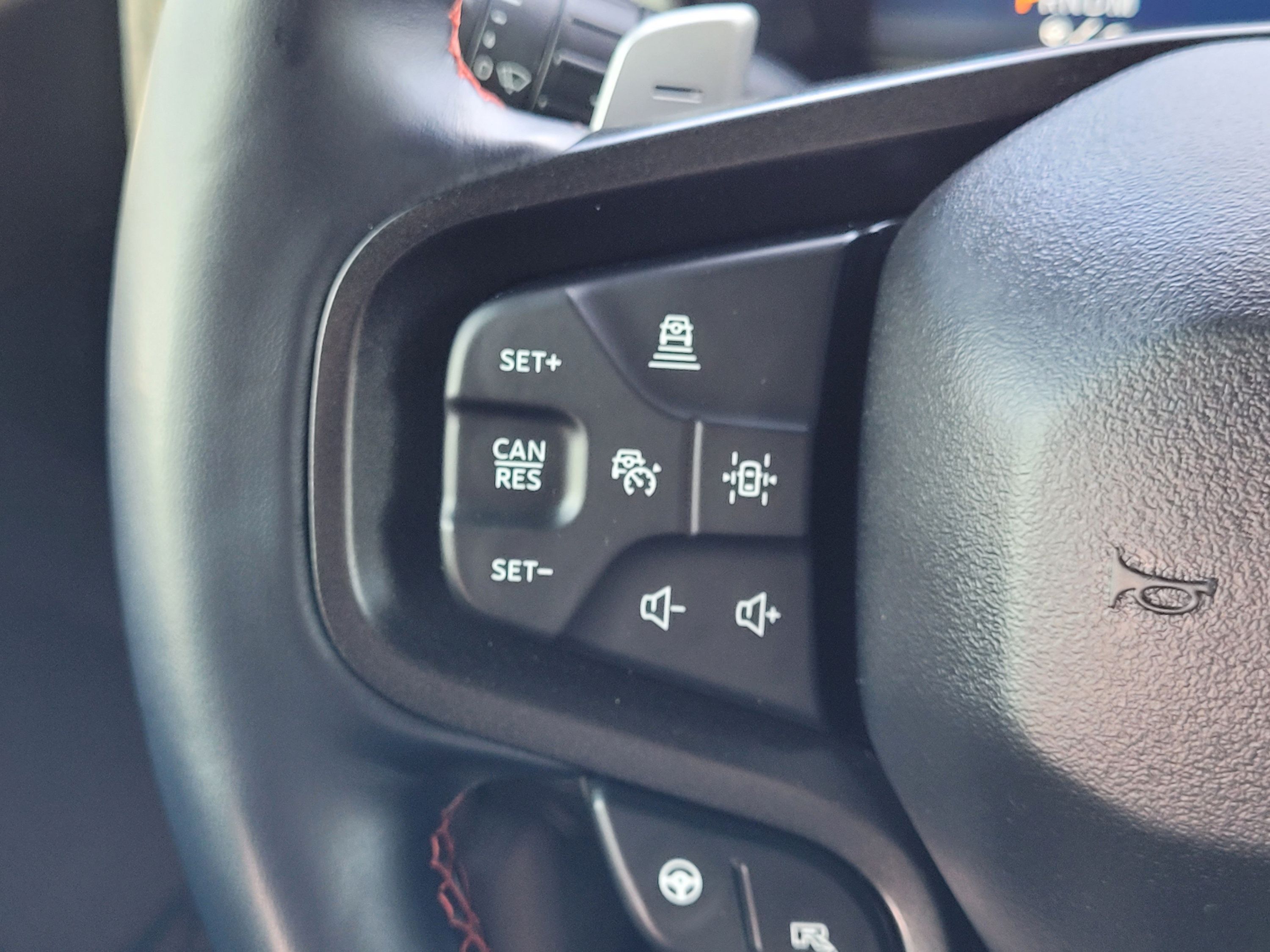 Used 2025 Ford Bronco Raptor AWD/4WD image 14