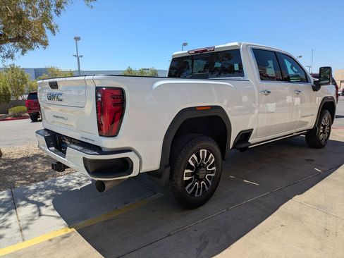 Certified 2024 GMC Sierra 2500 Denali Ultimate w/ Max Trailering Package AWD/4WD image 6