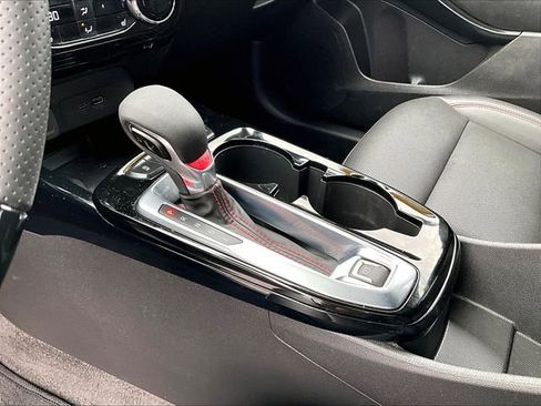 Used 2024 Chevrolet Trax RS w/ Sunroof Package image 20