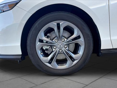 Used 2025 Honda Accord EX-L image 11