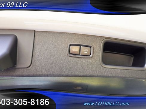 Used 2017 Porsche Macan AWD/4WD image 18