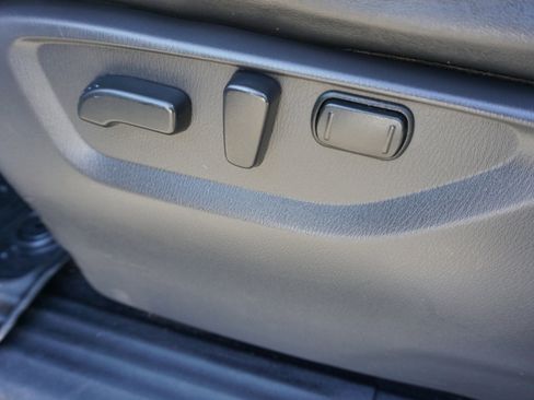 Used 2021 Nissan Armada SV image 17