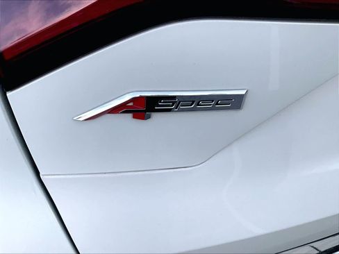 Used 2023 Acura MDX A-Spec image 11