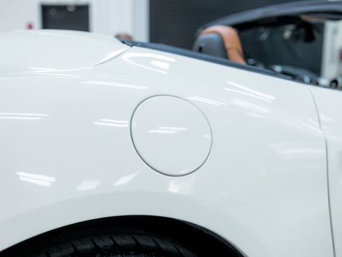 Used 2016 Ferrari California T image 25