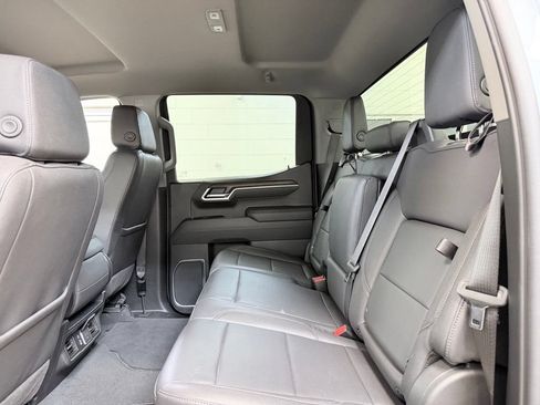 Used 2026 GMC Sierra 1500 SLT AWD/4WD image 20