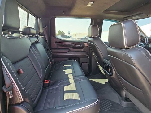 Used 2023 GMC Sierra 1500 AT4X w/ AT4X AEV Edition AWD/4WD image 17
