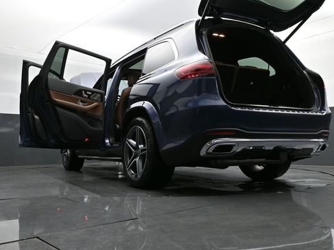 Used 2025 Mercedes-Benz GLS 450 GLS 450 image 39