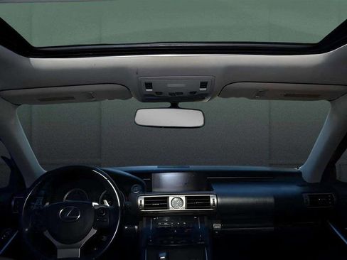 Used 2014 Lexus IS 250 image 23