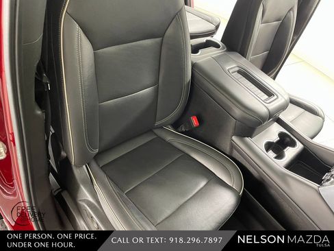 Used 2021 GMC Yukon SLT w/ SLT Premium Package image 52