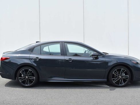 Used 2026 Toyota Camry XSE FWD image 4
