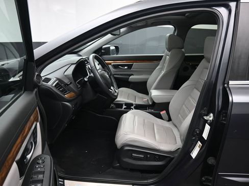 Used 2019 Honda CR-V Touring image 11