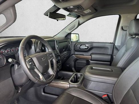 Used 2021 Chevrolet Silverado 1500 LT Trail Boss w/ Convenience Package II AWD/4WD image 8