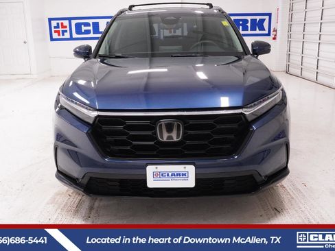 Used 2023 Honda CR-V LX image 2