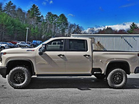New 2026 Chevrolet Silverado 2500 ZR2 w/ Snow Plow Prep/Camper Package image 4
