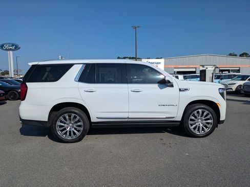 Used 2023 GMC Yukon Denali w/ Max Trailering Package AWD/4WD image 3
