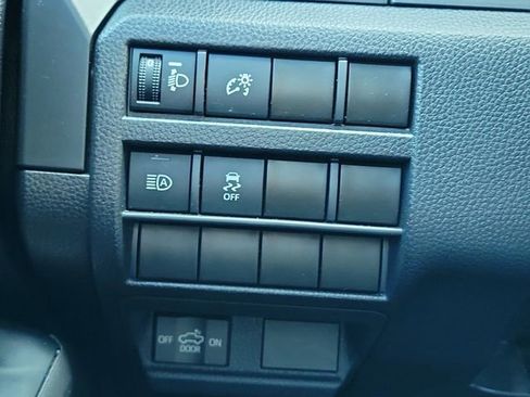 Used 2025 Toyota Tacoma SR image 30