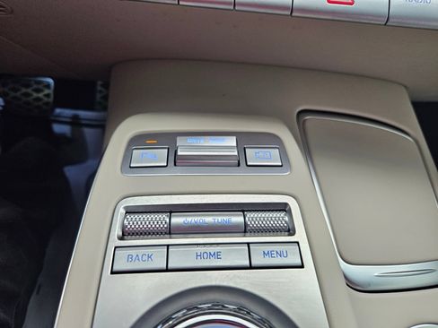 Used 2025 Genesis GV70 3.5T Sport w/ Sport Prestige Package AWD/4WD image 23