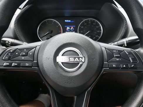 Used 2025 Nissan Sentra S FWD image 36