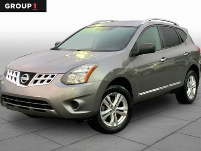 Used 2015 Nissan Rogue S w/ Convenience Package