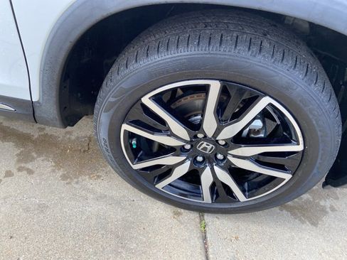 Used 2020 Honda Pilot Touring image 32