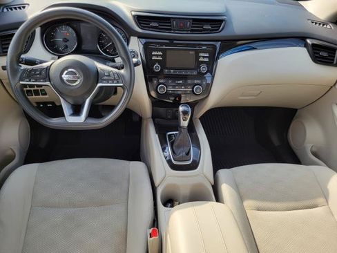 Used 2018 Nissan Rogue Sport SV AWD/4WD image 24