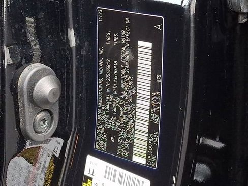 Used 2024 Toyota Highlander LE image 28