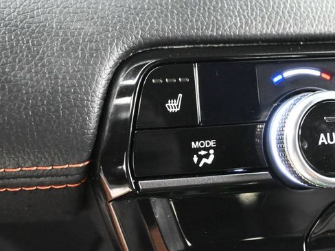 Used 2024 Honda Pilot TrailSport image 13