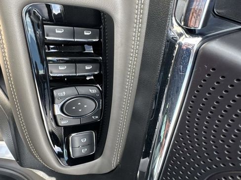 New 2026 Lincoln Corsair Premiere FWD image 10