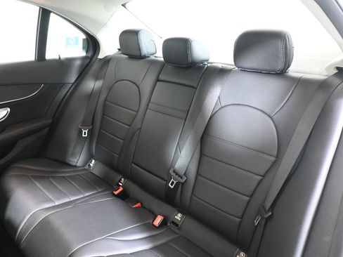 Used 2015 Mercedes-Benz C 300 4MATIC Sedan image 4