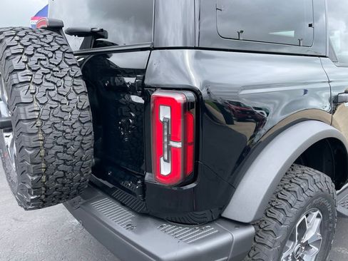 New 2025 Ford Bronco Badlands image 40